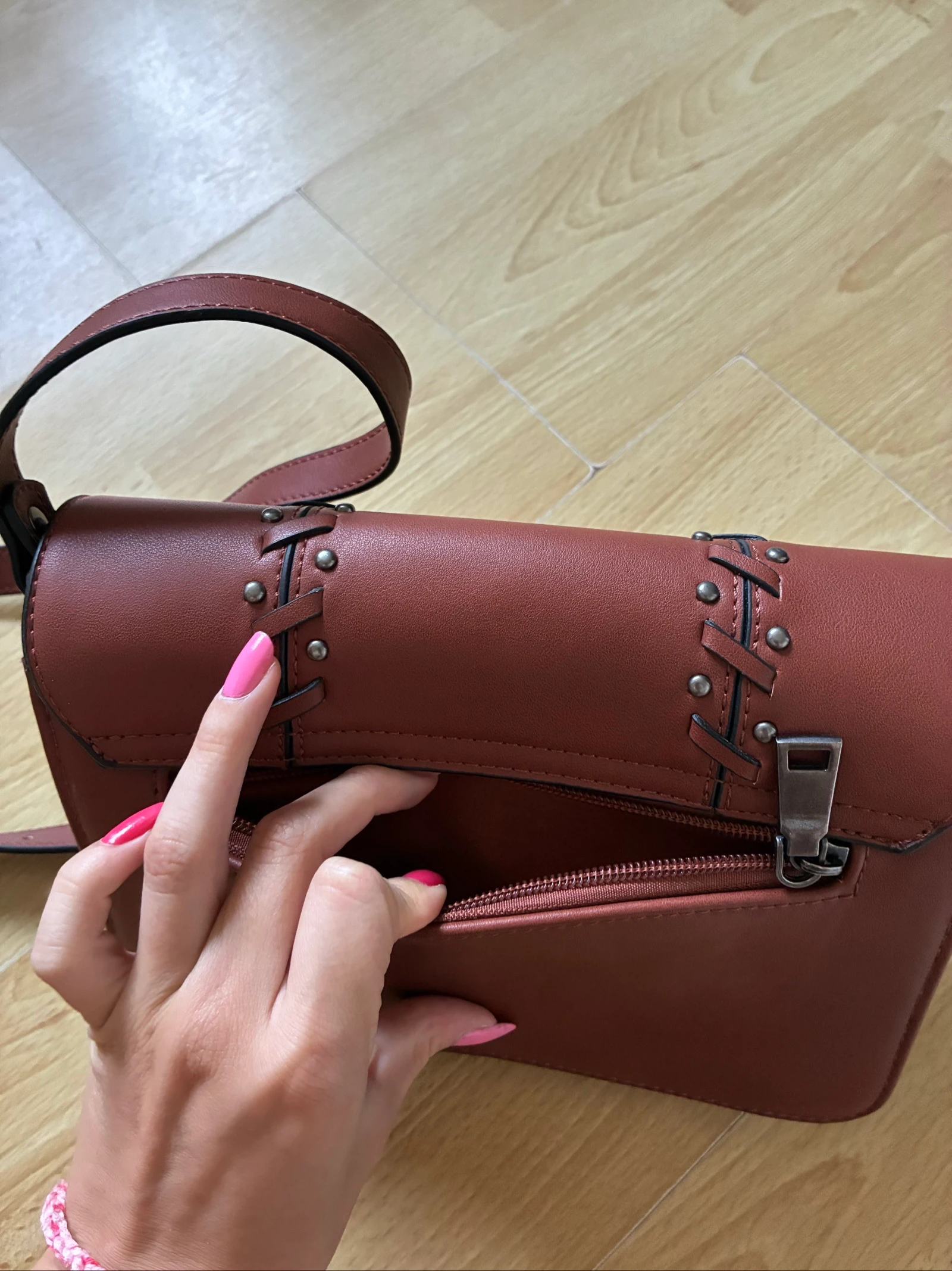 Bolsa a tiracolo 100% couro com tachas trançado ajustável nova – photo 5